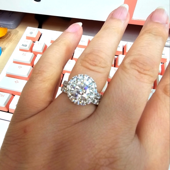 Doveggs Moissanite Wedding set 3 CT center stone , 10KT WG - Picture 1 of 5